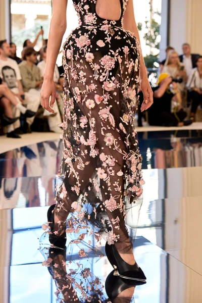 Look 63
